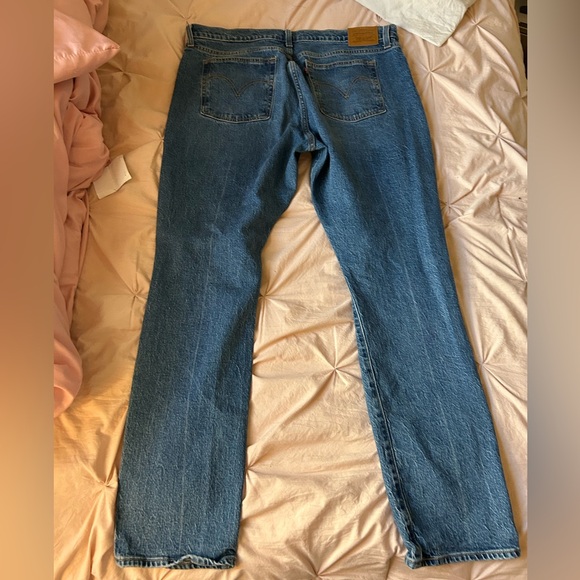 Levi’s Wedgie Slim Straight Ripped Jeans - Picture 11 of 14